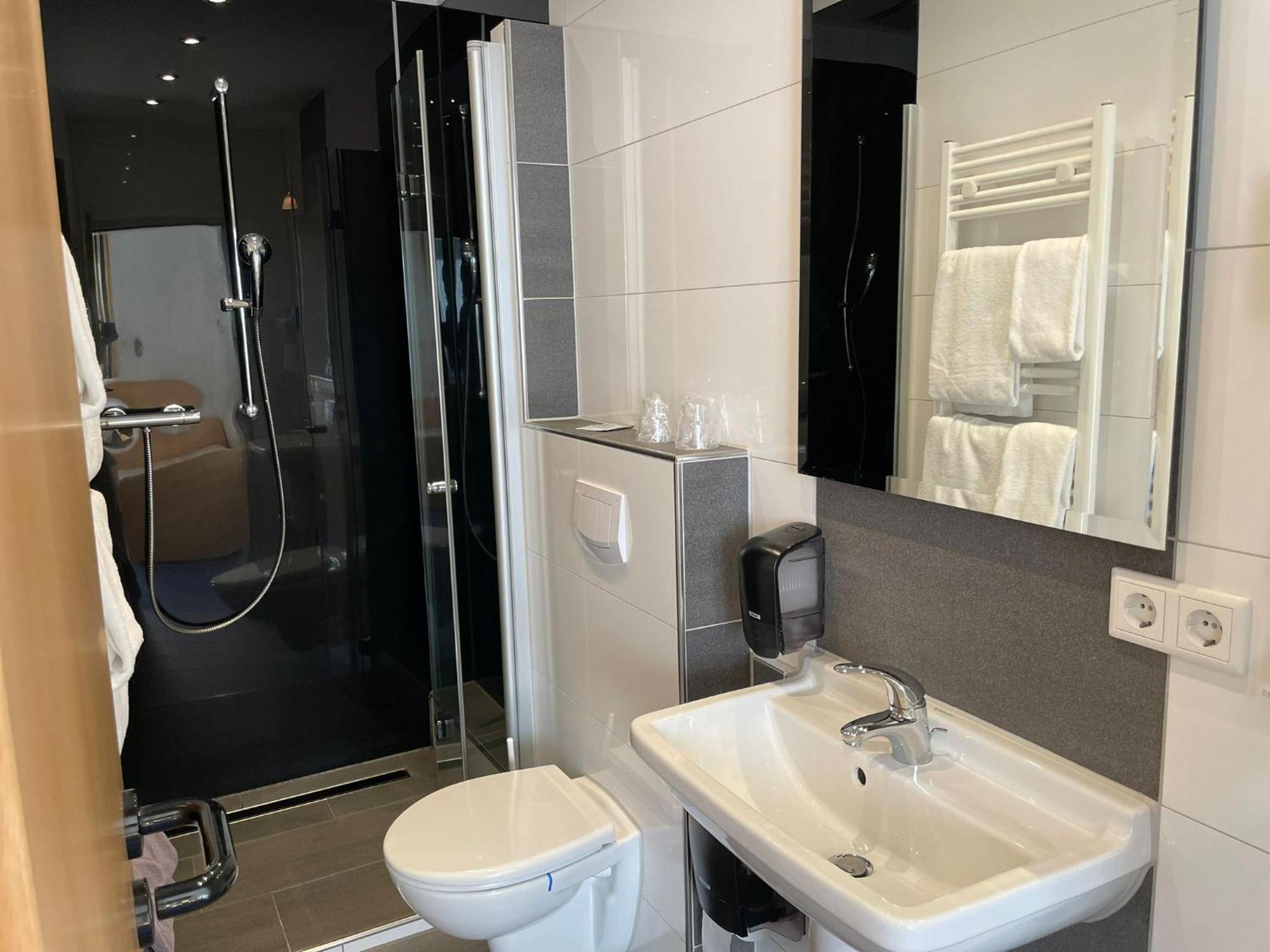 Garni Hotel Hof Zum Ahaus Ngoại thất bức ảnh
